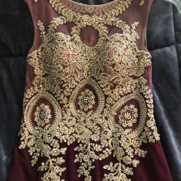 Prom dress - Picture 2 of 3